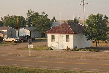 Chet Huntley School Saco Montana.jpg