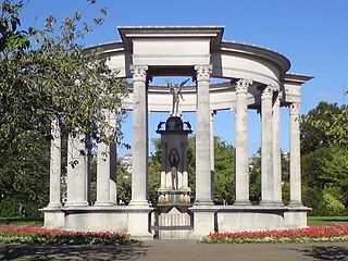 <span class="mw-page-title-main">Welsh National War Memorial</span> War memorial in Cardiff, Wales