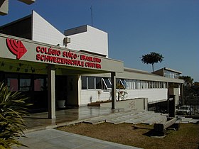 Colegio suico-brasileiro curitiba 01.jpg