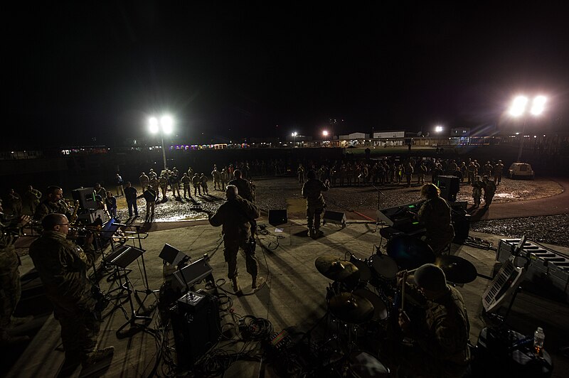 File:Concert at Kandahar 121221-F-RH756-449.jpg