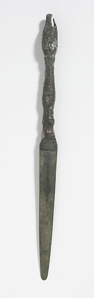 File:Dagger with Turned Handle LACMA M.80.203.35.jpg