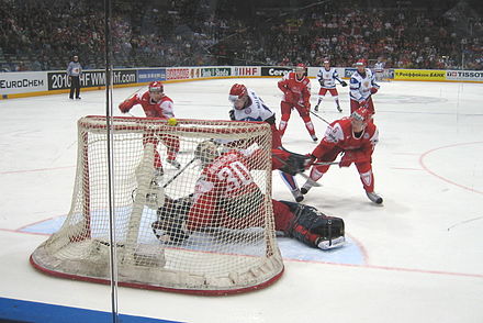 Первенство хоккей 2010. Чемпионат мира по хоккею с шайбой 2010. Сборная России по хоккею с шайбой 2010 олимпиада. Сборная Дании по хоккею с шайбой. Сборная Дании по хоккею 2010.