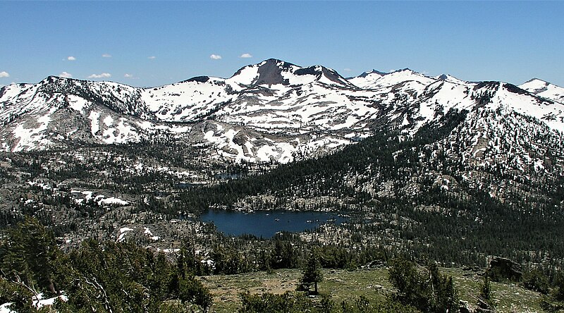 File:Dicks Peak, Velma Lakes.jpg