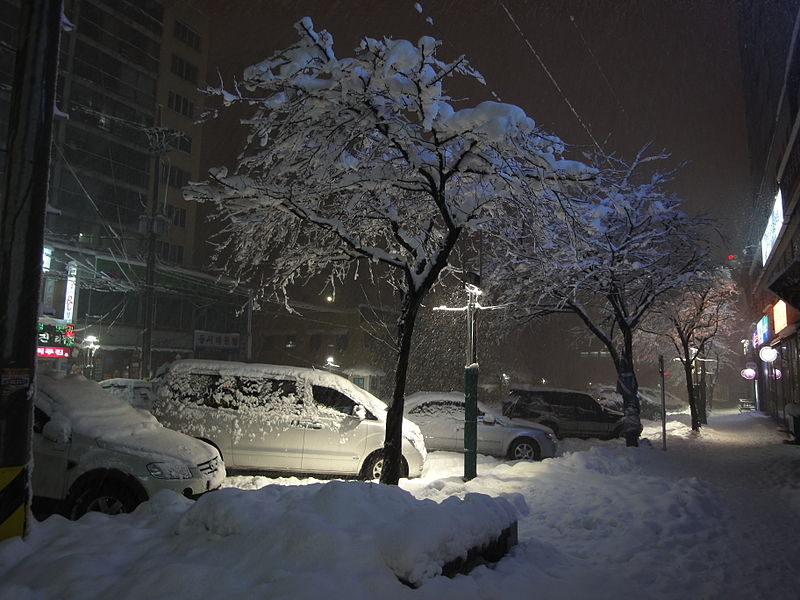 File:Donghae city with snow (1).JPG