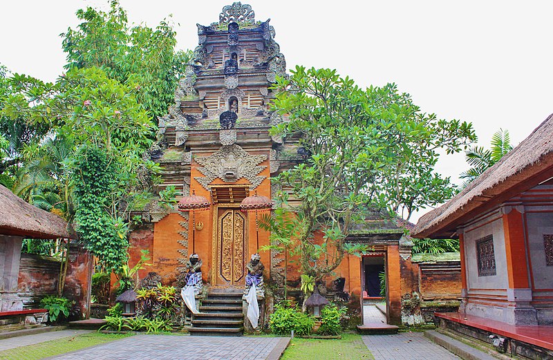 File Downtown  Ubud Bali  Indonesia panoramio 1 jpg 