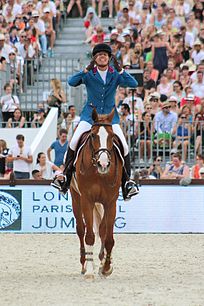 Diniz celebrating a clear round aboard Fit For Fun in the LGCT Grand Prix of Paris EIMG-446.jpg