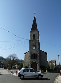 L'église Saint-Pierre Saint-Jean-Baptiste.
