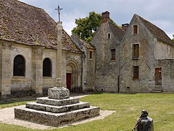 Eglise de Themericourt et ancienne croix du cimetière (Val d'Oise) ‎
