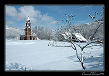 L'église de l'Emm après les chutes de neige du 4 mars 2006.