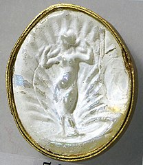 Roman glass cameo Venus Anadyomene