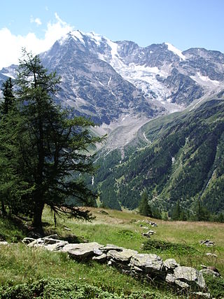 <span class="mw-page-title-main">Senggchuppa</span> Mountain in Switzerland