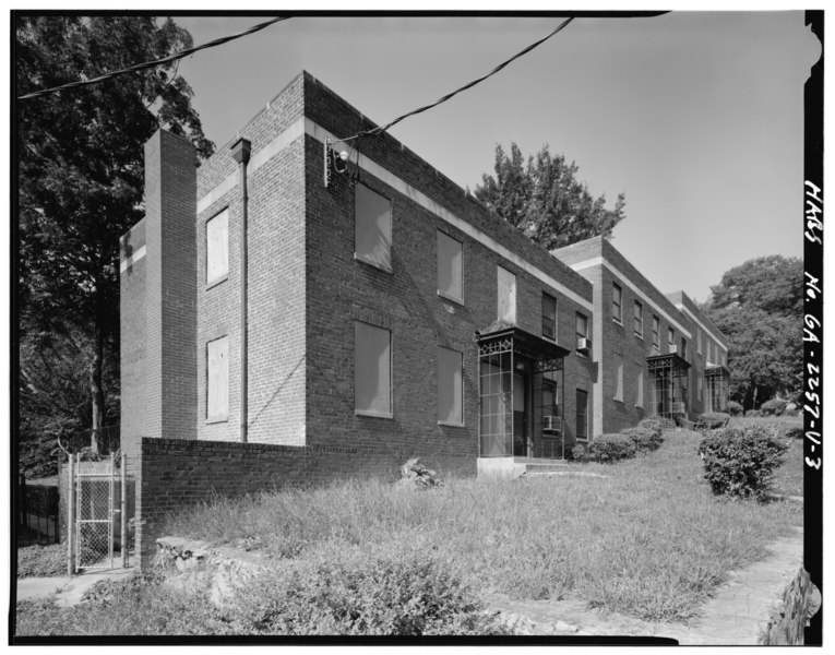 File:From northeast facing southwest. - Techwood Homes, Building No. 18, 184-194 Merritts Avenue, Atlanta, Fulton County, GA HABS GA,61-ATLA,60V-3.tif