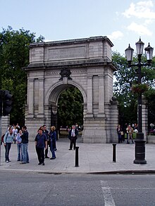 Fusiliers' Arch, nicknamed "Traitors' Gate" by Irish Republicans, commemorates the Royal Dublin Fusiliers killed in the Second Boer War, St Stephen's Green, Dublin Fusiliers Arch.JPG