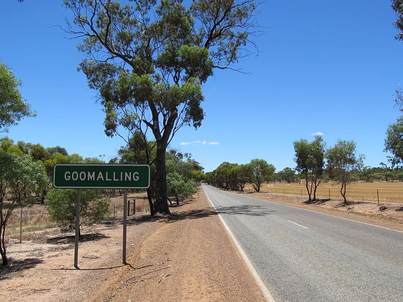 File:Goomalling sign GT Grange.jpg