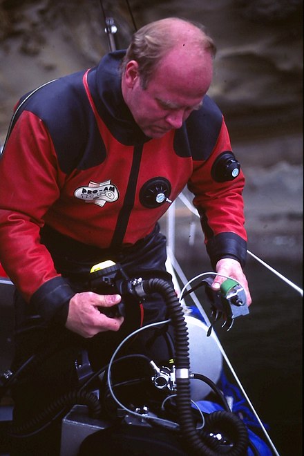 Gordon Smith with his prototype closed circuit rebreather