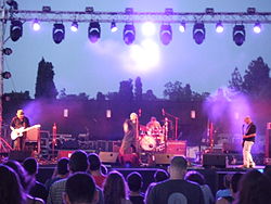הקליק בהופעה במסגרת פסטיבל "עצמאי בשטח", רגבים, 2012. מימין לשמאל: עובד אפרת, עודד פרח, דני דותן, אלי אברמוב