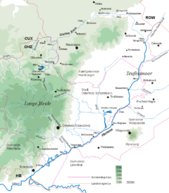 De Weyerbarg (ünnen rechts) in de Ümgegend von Düvelsmoor un de Hamm