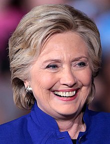 Голая Хиллари Клинтон (видно её сиськи, киску и попку) Обнаженная жена Билла Клинтона