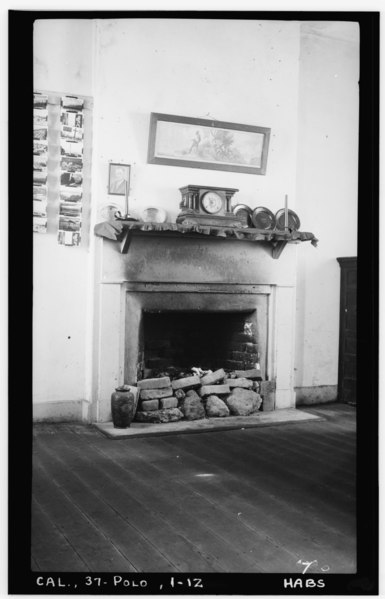 File:Historic American Buildings Survey H. C. White, Photographer Dec. 6, 1934 LIVING ROOM MANTEL, LOOKING SOUTH - Point Loma Lighthouse No. 355, (moved), San Diego, San Diego County, HABS CAL,37-POLO,1-12.tif