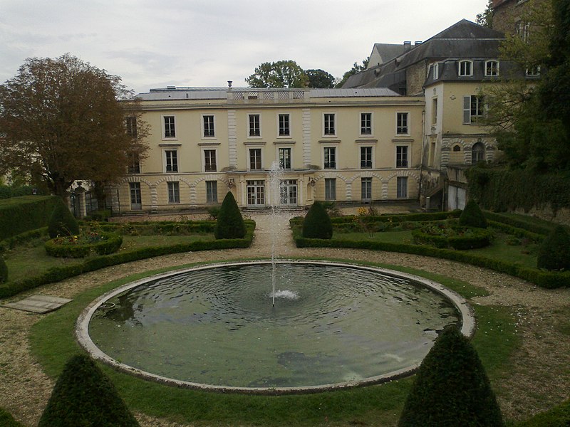 File:Institut Saint-Clément 02.jpg