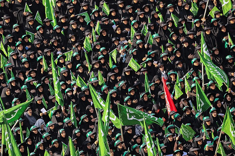 File:Iranian Women at the Great Conference of Basij members at Azadi stadium October 2018 05.jpg