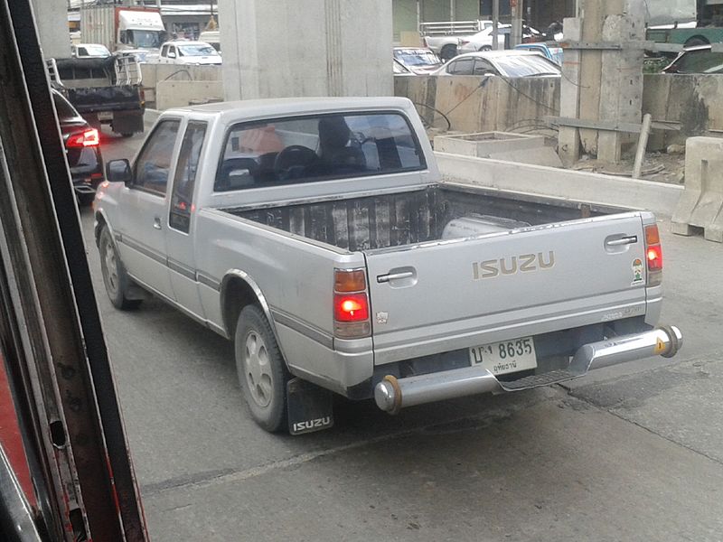 File:Isuzu Spacecab SLX in Thailand 01.jpg