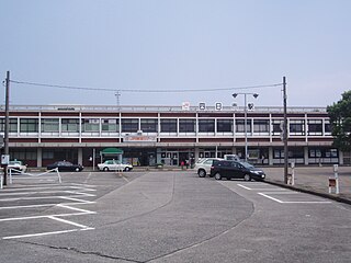 <span class="mw-page-title-main">Yokkaichi Station</span> Railway station in Yokkaichi, Mie Prefecture, Japan