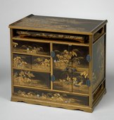Dulăpior; 1615–1868; lemn lăcuit; 23 x 25,4 x 16,6 cm; Muzeul de Artă din Cleveland (Cleveland, Ohio, SUA)