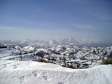 Paesaggio delle montagne innevate in Cabilia