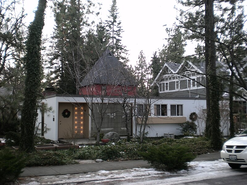 File:Kenneth and Edna Brooks House.JPG