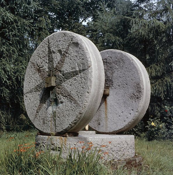 File:Kollergang als monument (?) opgesteld - Grubbenvorst - 20369726 - RCE.jpg