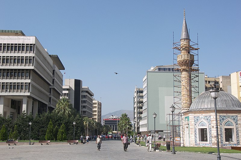 File:Konak Mosque 20070724.jpg