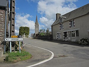 Le bourg et l'église Saint-Martin.