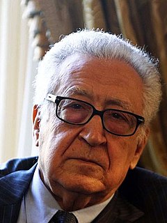 <span class="mw-page-title-main">Lakhdar Brahimi</span> Algerian United Nations diplomat