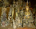 Laos-Pak Ou-Hoehle-16-untere Hoehle-Buddhas-gje.jpg