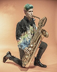 Pellegrino op de baritonsaxofoon in 2020