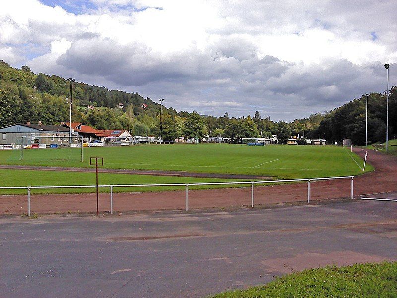 File:Liebenbachsportplatz Spangenberg.jpg