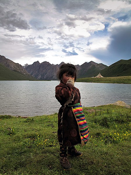 File:Local Tibetan Girl.jpg