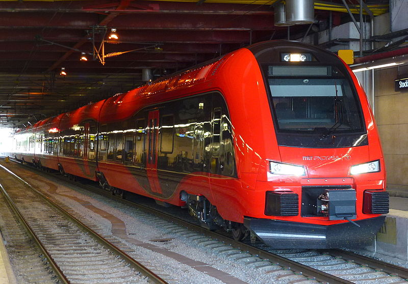 File:MTR Express Stockholm 2015a.jpg