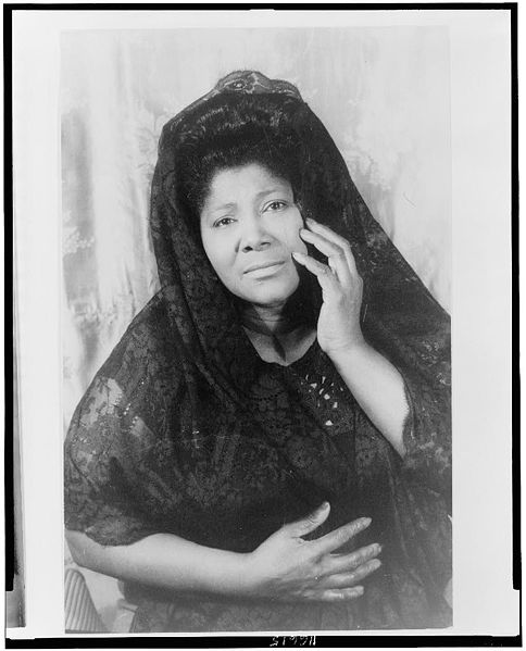 File:Mahalia Jackson.jpg