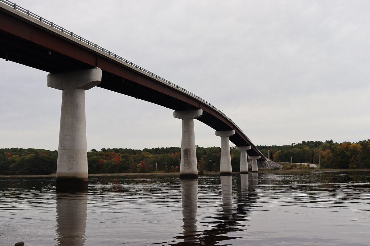 Bridge me. Кеннебек река.