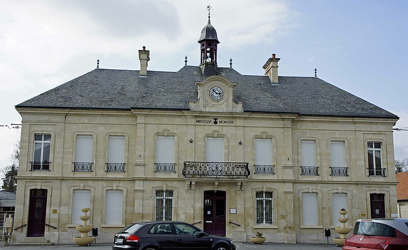 File:Mairie BOult sur Suippe.jpg