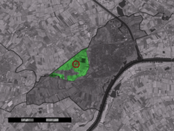 The village (red) and the statistical district (light green) of Bergakker in the municipality of Tiel.