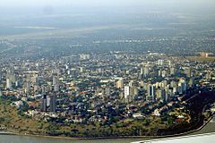 Maputo seen from southeast - October 2006.jpg