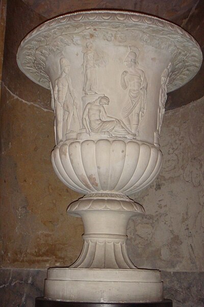 File:Medici-Vase, Ludwigsburg.jpg