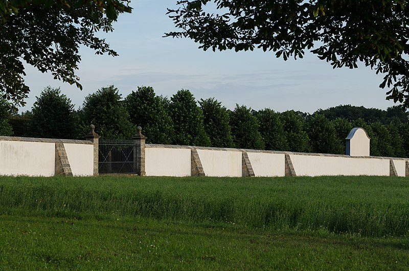 File:Memmelsdorf, Schloss Seehof -010.jpg