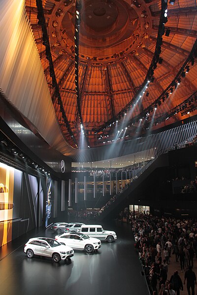 File:Mercedes-Benz at IAA 2015.JPG