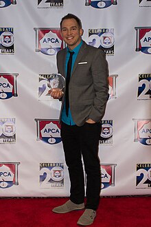 Michael receives the 2014 APCA Magician of the Year Award. Michael Kent receives 2014 APCA Magician of the Year Award.jpg