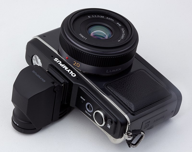 File:Micro Four Thirds Olympus E-P2 with Panasonic Lumix G 20mm