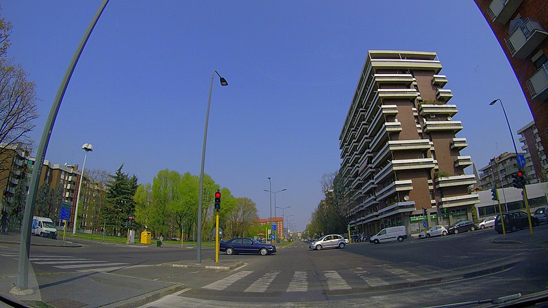 File:Milano - Via Francesco Primaticcio angolo Via Luigi Soderini - panoramio.jpg